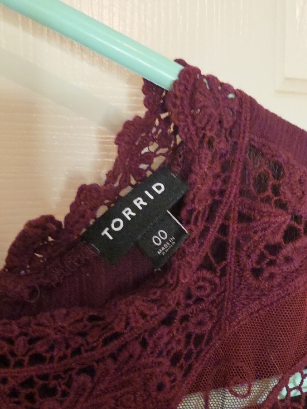torrid Plum Crochet Yoke Sleeveless Camisole - Picture 3 of 5
